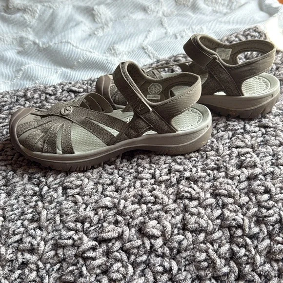 KEEN women’s Sandals - size 7.5 gently used (color-brindle/shitake) - Picture 4 of 6